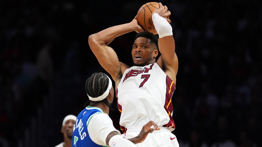 Anthony Edwards scores 45 with nine 3-pointers as Timberwolves rout Heat 131-106 in Giannis Antetokounmpo's debut — CBS Miami, Miami Business news