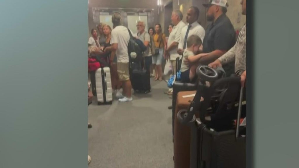 City of Miami cracks down on Brickell short term rentals — CBS Miami, Miami Real Estate news