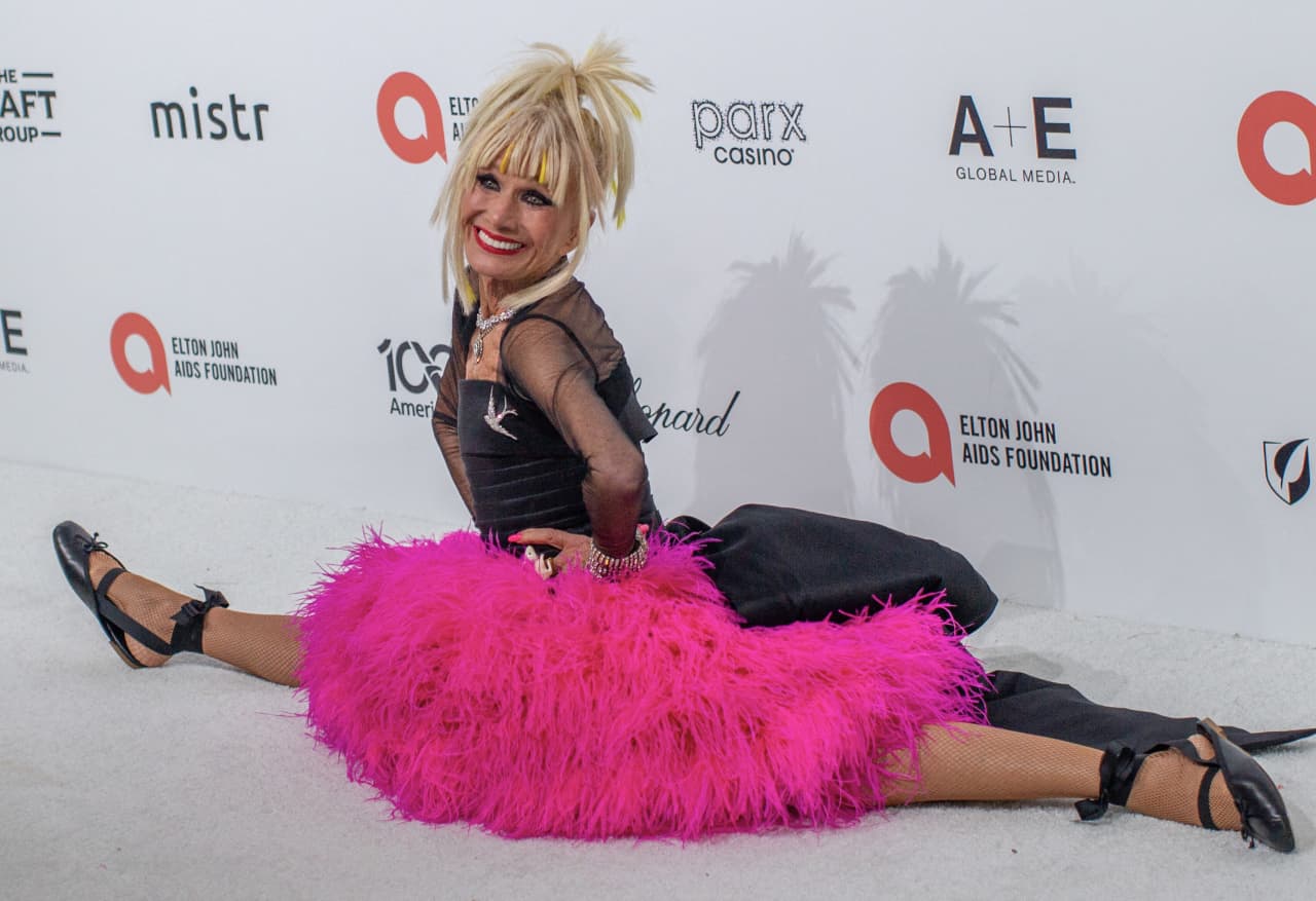 Designer Betsey Johnson takes $7 million SoCal home off the market — Miami Business news