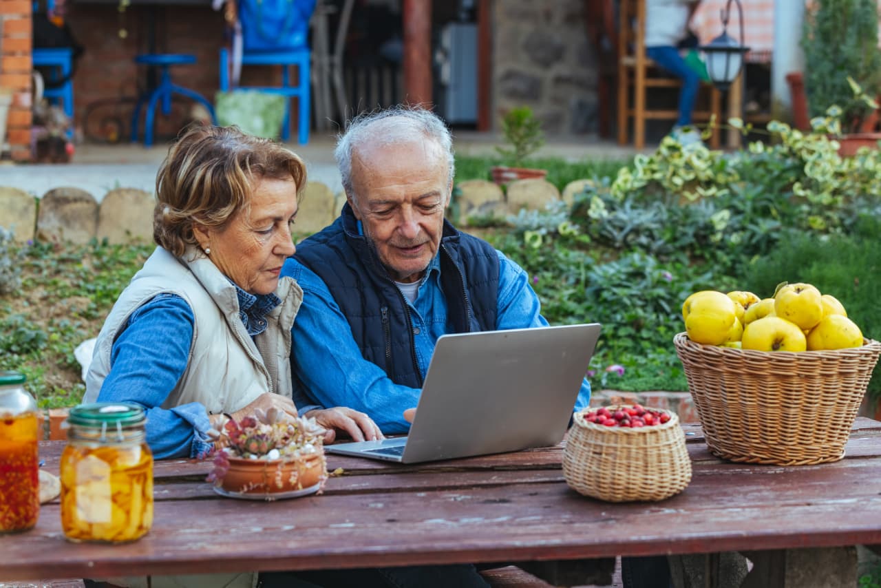 ‘Fancy cars hold no appeal’: My wife and I have a 99% chance of outliving our savings. Why don’t we spend it all? — Miami Health news