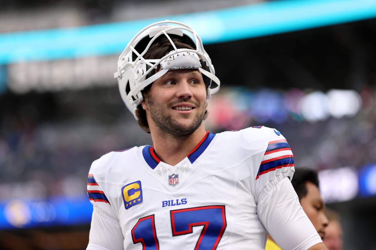 The multi-million dollar real estate portfolio of Buffalo Bills QB Josh Allen and actress Hailee Steinfeld — MarketWatch, Miami Sports news