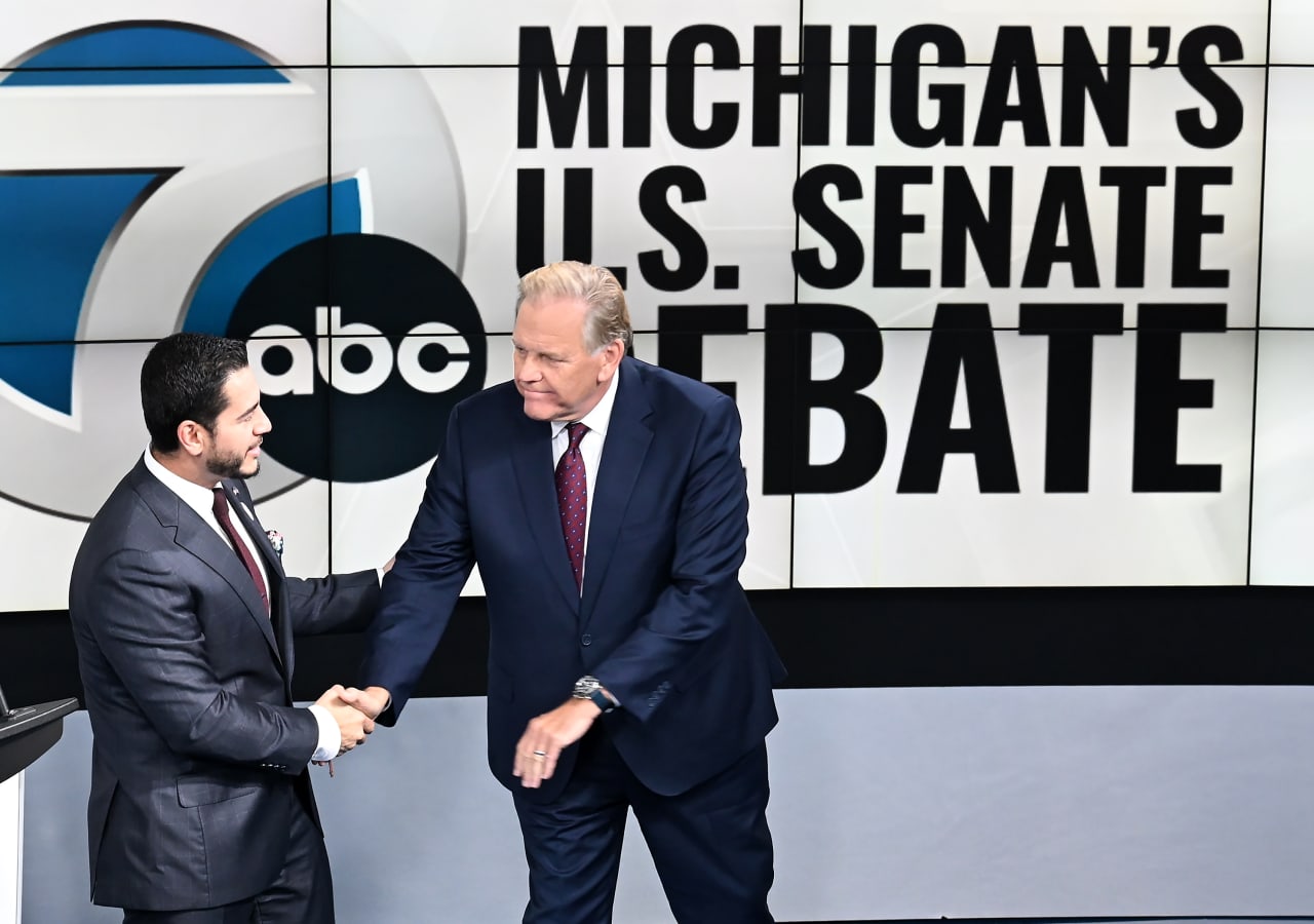 A bigger-than-expected win for Democrats in the midterms could deliver ‘short-lived weakness’ for stocks, strategists say — Miami Business news