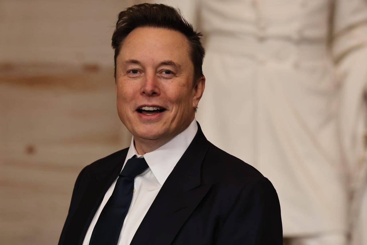 Musk says SpaceX landed a $40 billion debt deal — and forecasts doom for some AI rivals — MarketWatch, Miami Technology news