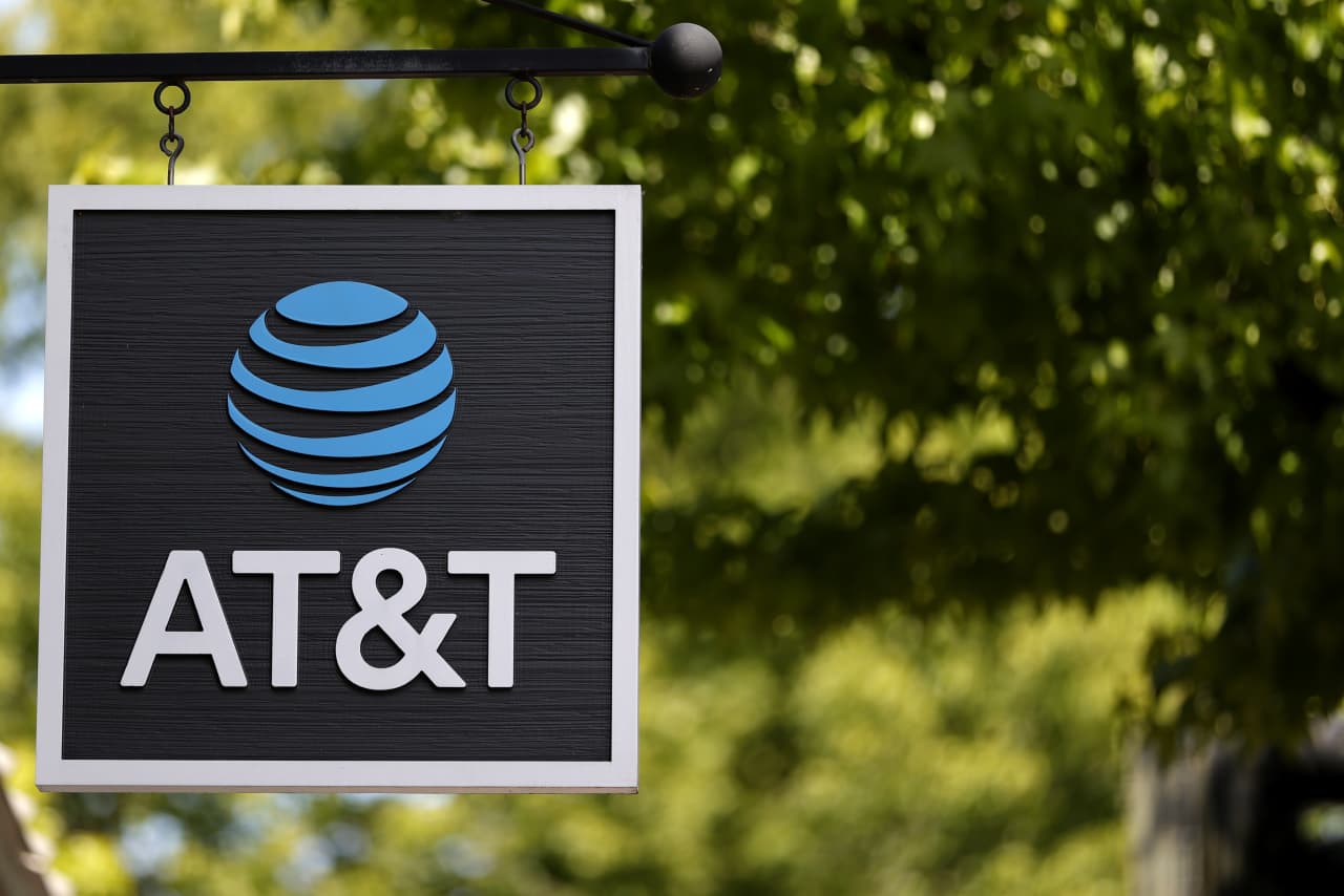 AT&T shrugs off SpaceX fears with its own large haul of new internet subscribers — MarketWatch, Miami Business news