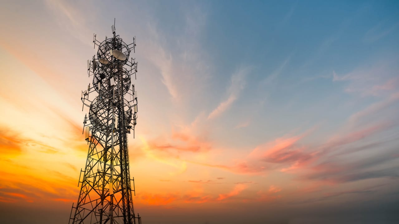 The mobile ambitions of SpaceX see telecom stocks get hit again. What the latest developments mean. — MarketWatch, Miami Business news