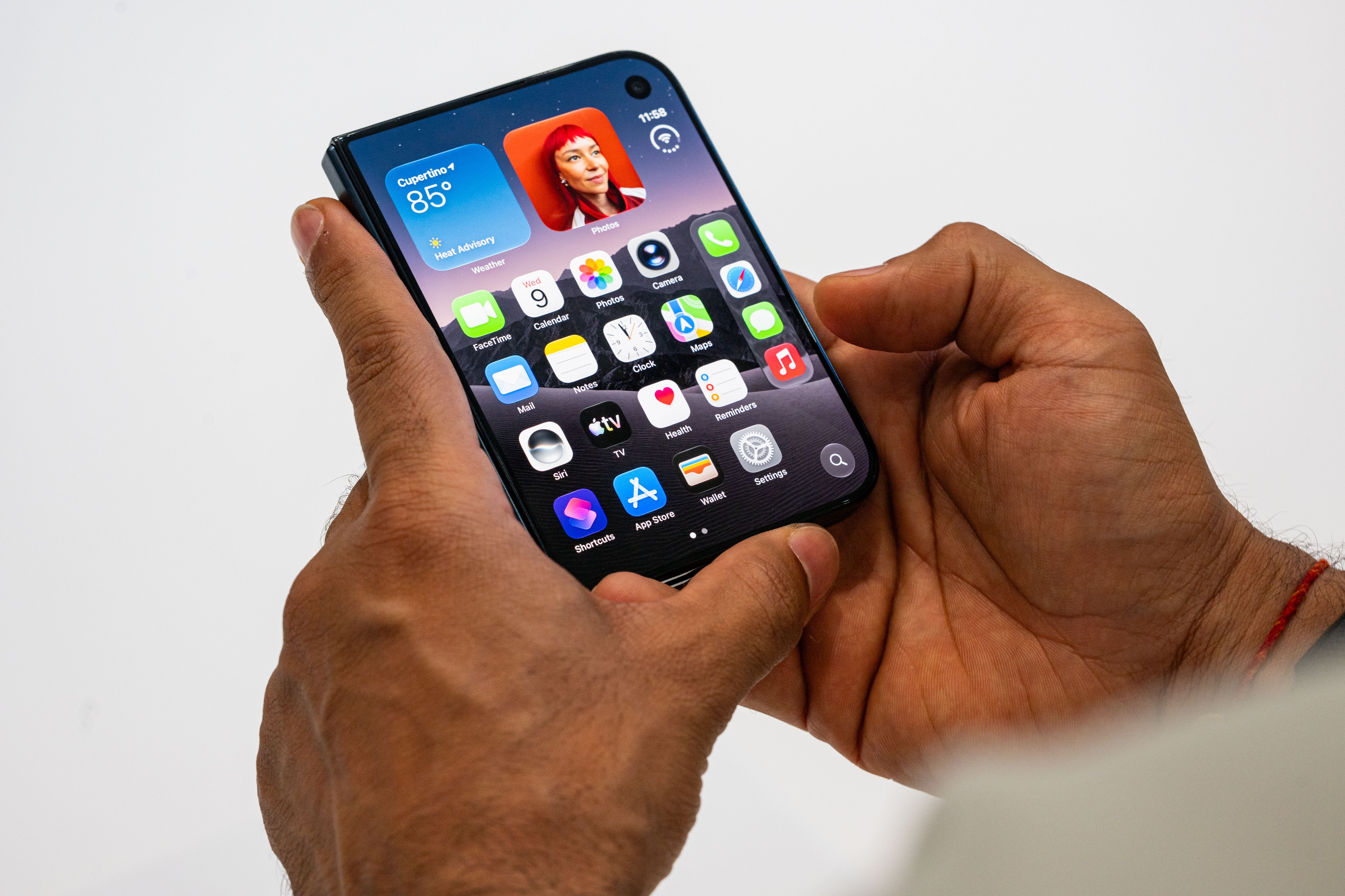 8 Things to Know About the iPhone Duo — Wired, Miami Sports news