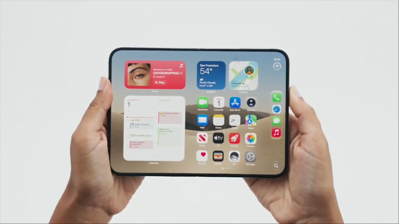 Line forms outside Apple store on Lincoln Road  ahead of iPhone Duo release as anticipation builds for foldable phone — WSVN 7 Miami-Dade